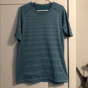 Lulu lemon shirt
